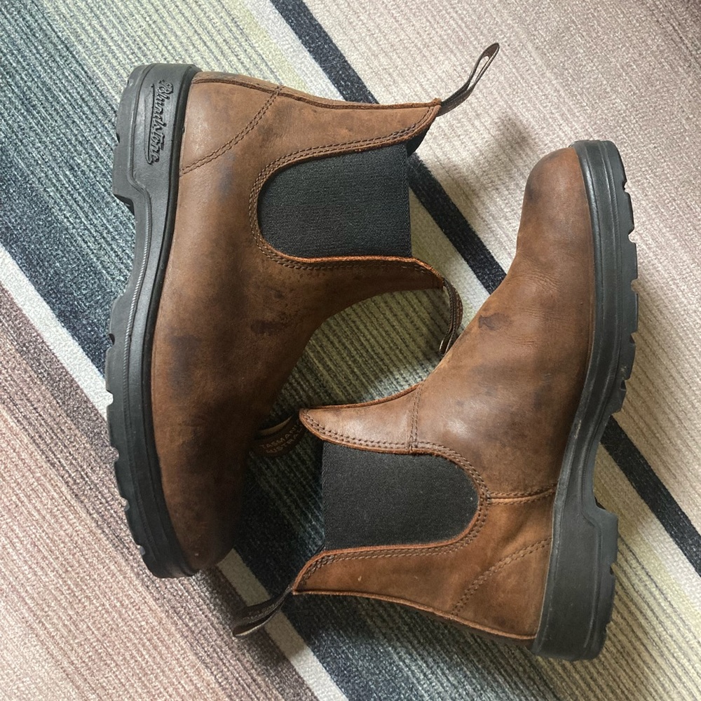 1609 Antique Brown Blundstones, size 8 (AUS 5)